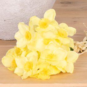 Bunch of 7 Faux Daffodils