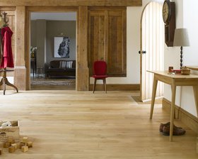 Broadleaf Elegance Oak Plank Flooring   In Situ Landscape
