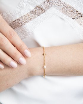 Freshwater Pearl Starburst Chain Bracelet in Gold