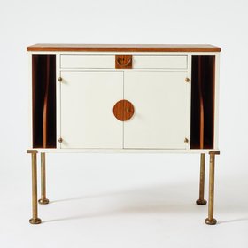 Josef Frank Sideboard, Firma Svenskt Tenn