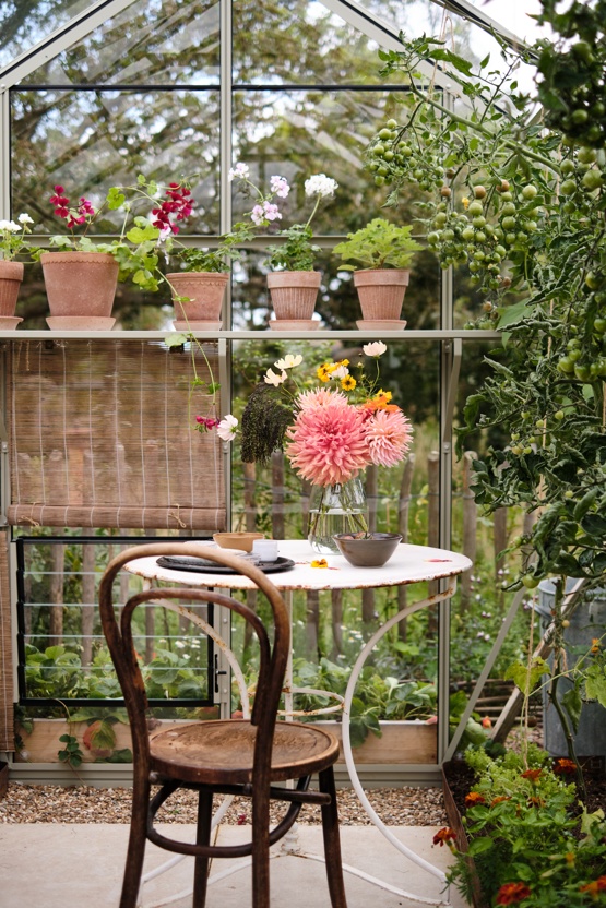 Rhino Greenhouse - styling for spring