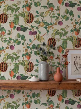 Tropic House Parchment/Green Wallpaper