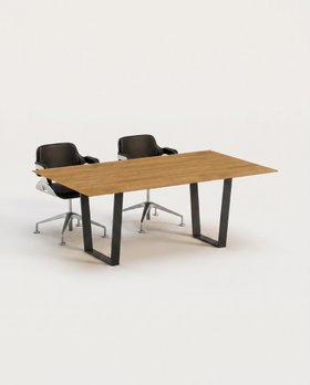 Konferenztisch aus Massivholz