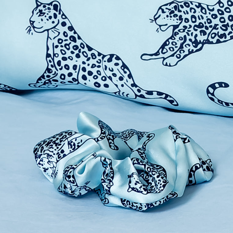 MYRN Blue Leopard Pure Silk Pillowcase and Scrunchie Set