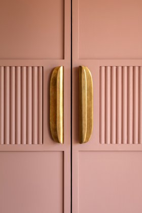 Hendel & Hendel Scroll Pull Handle 192mm - Burnished Brass