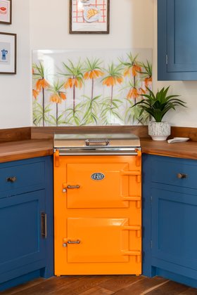 Sunset Glass Splashback / Emma Britton Decorative Glass Designer