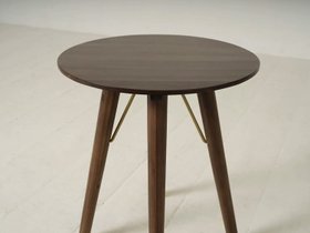 Side Table 01, Walnut