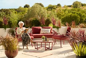 Outdoor Oasis Red Aura Coffee Set Model