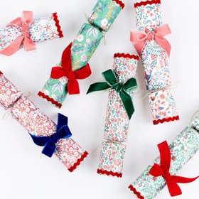 Liberty Print Christmas Crackers