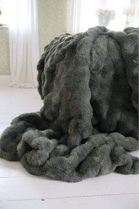 French_Bedroom_Eucalyptus Green Faux Fur Throw