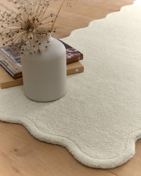 French Bedroom_Elsie Scallop Runner in Cream_£135