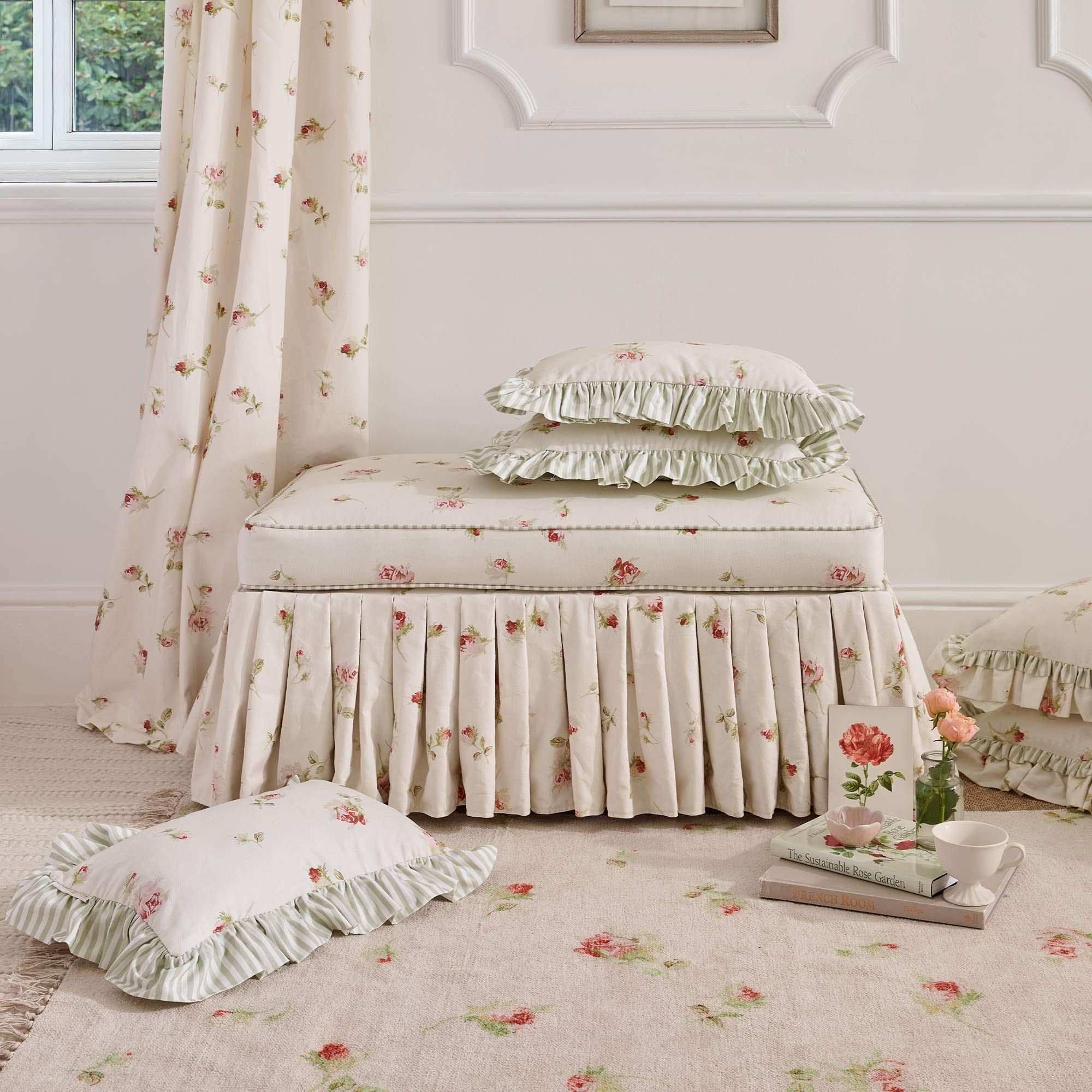French Bedroom_Nostalgic Rose Ruffle Love Seat_£895