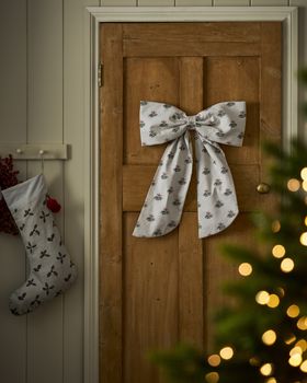 Mistletoe Fabric By The Metre