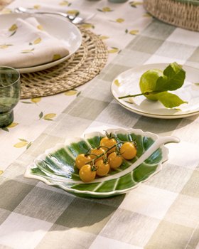 Leaf Stoneware Serving Dish