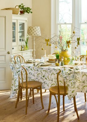 Easter Table Setting With Sophie Allport