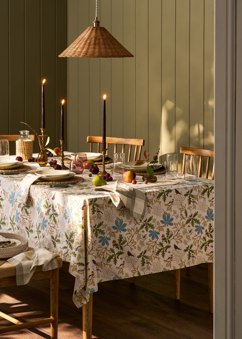 Orchard Birds Tablecloth