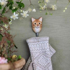 Wildlife Garden Hand-Carved. Wall Hook – Ginger Cat