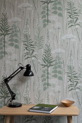 WILD EDGE wallpaper in 'nettle'