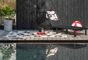 Marimekko Teppich in/outdoor Unikko 434305 Charcoal/White