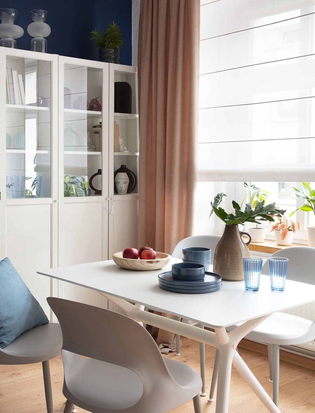 Dekoria- Raffrollo im Esszimmer