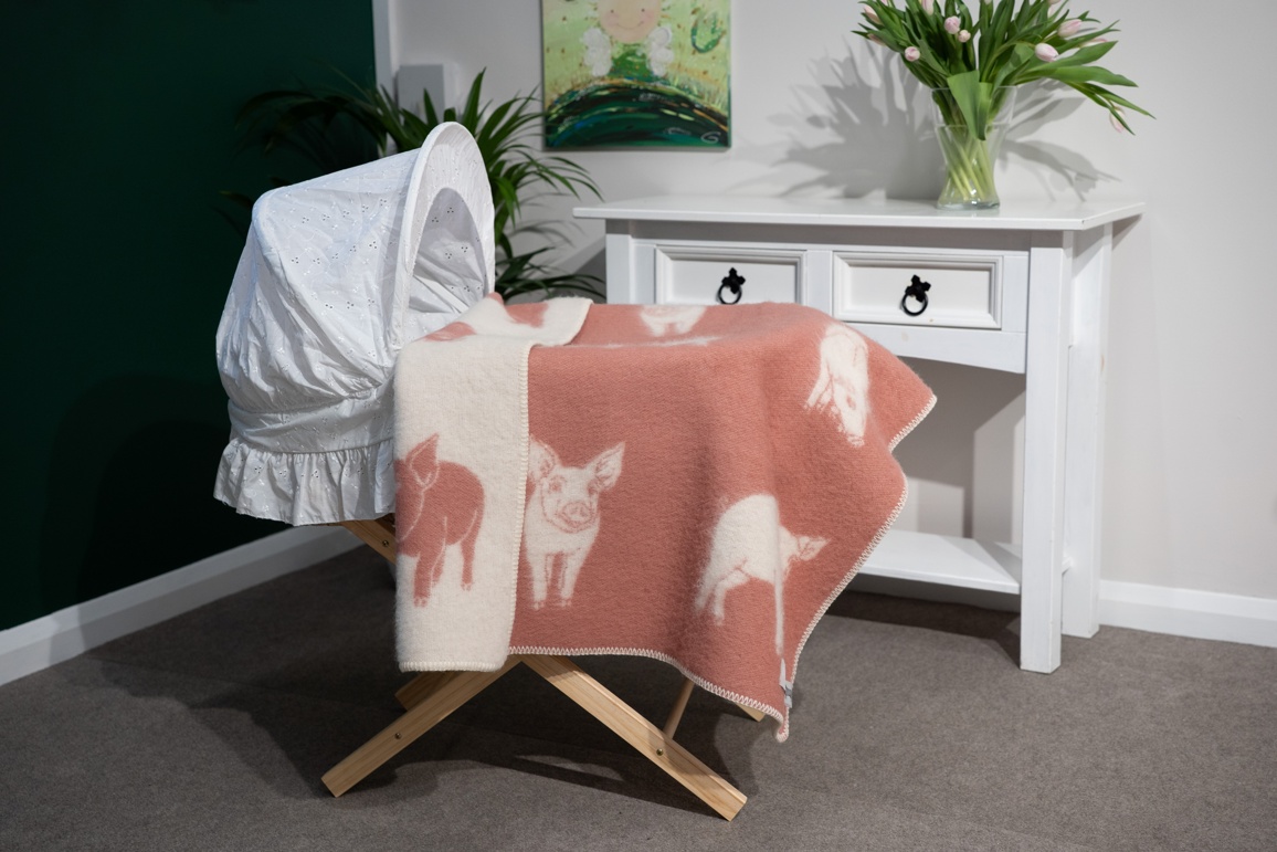 Piglet Small Wool Blanket