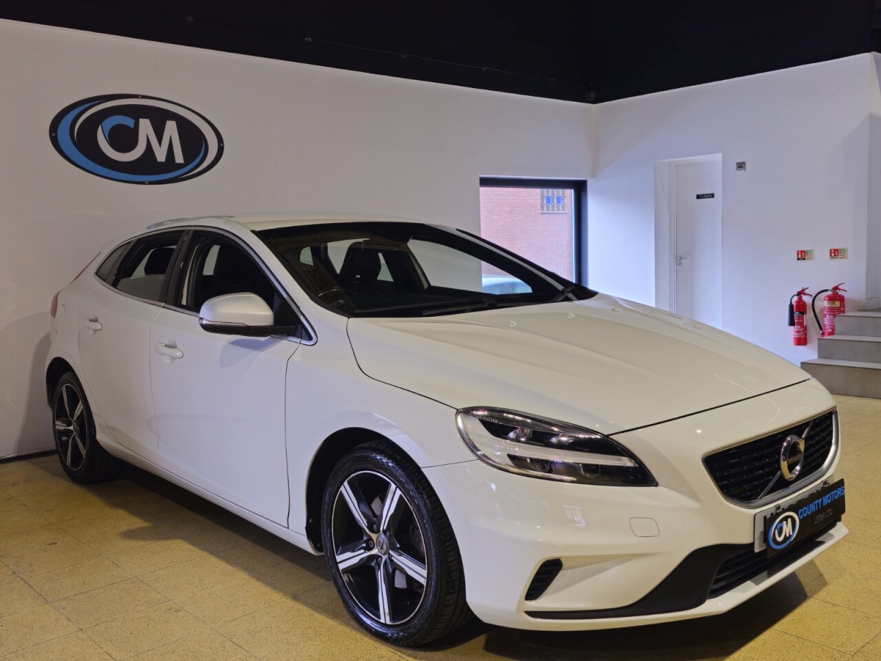 2017 VOLVO V40 for sale