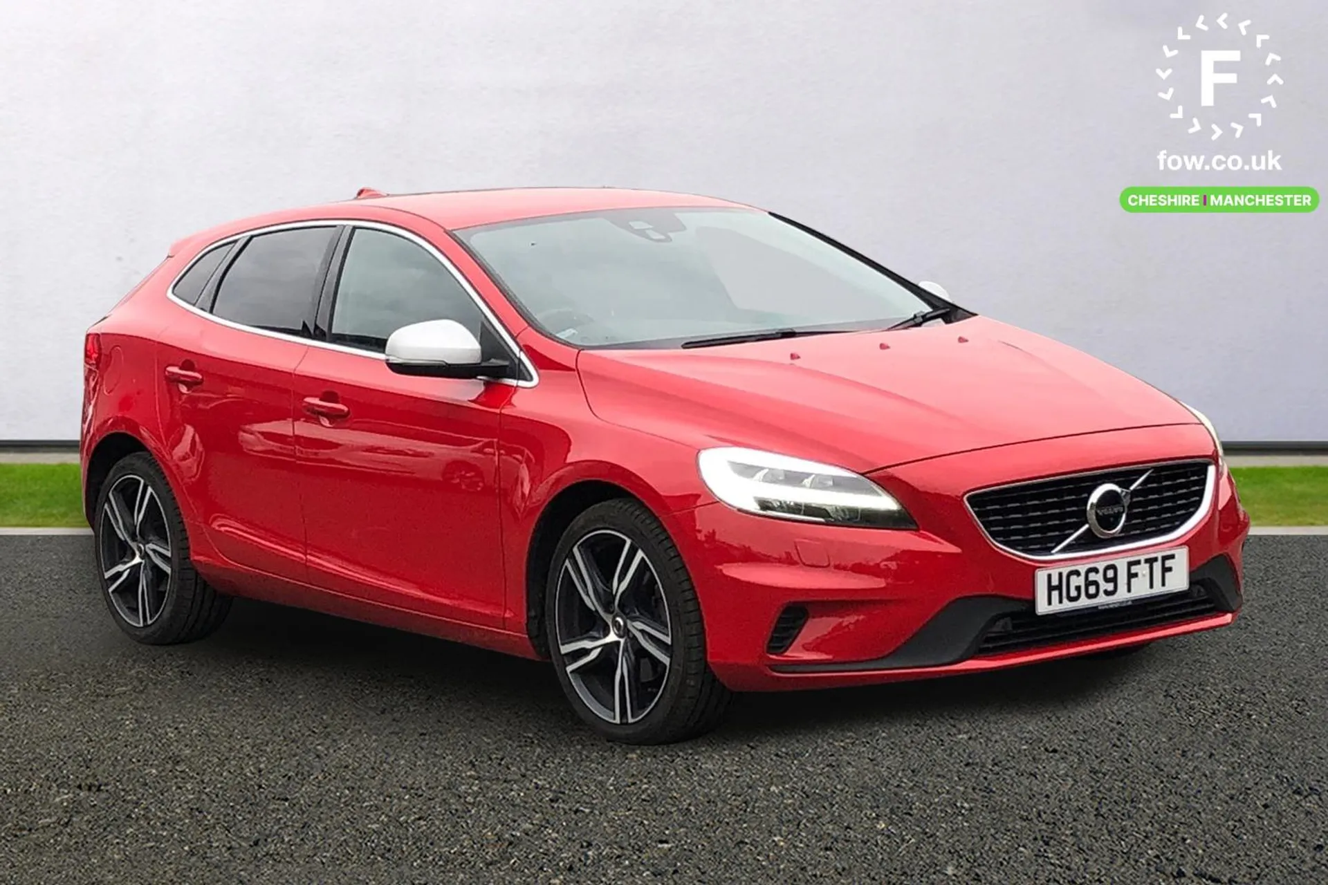 2019 VOLVO V40 for sale