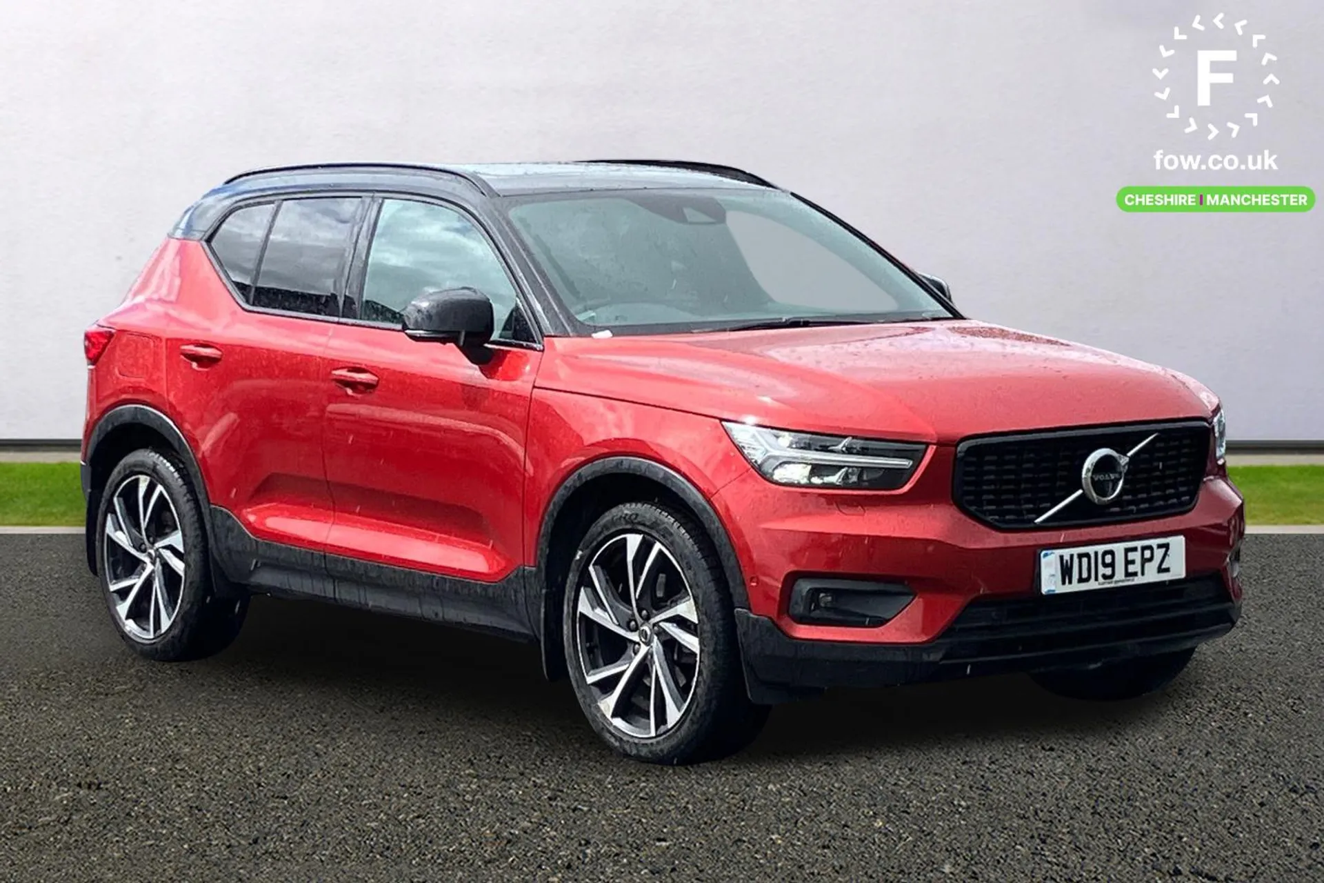 2019 VOLVO XC40 for sale