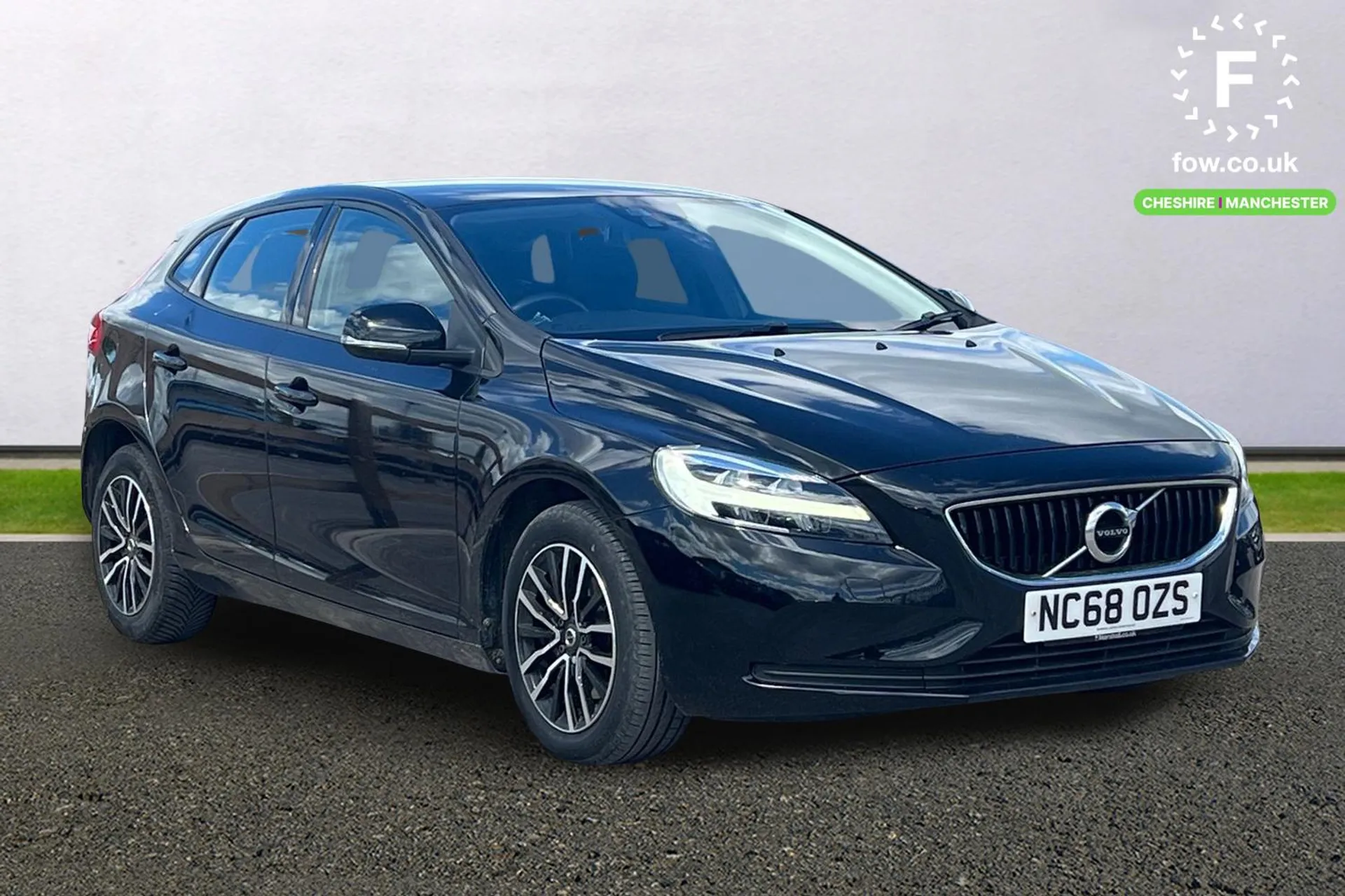 2019 VOLVO V40 for sale
