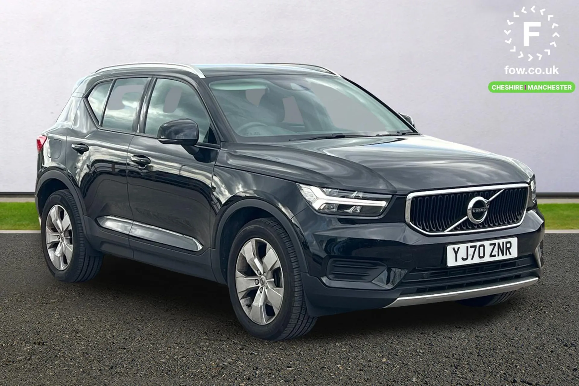 2021 VOLVO XC40 for sale