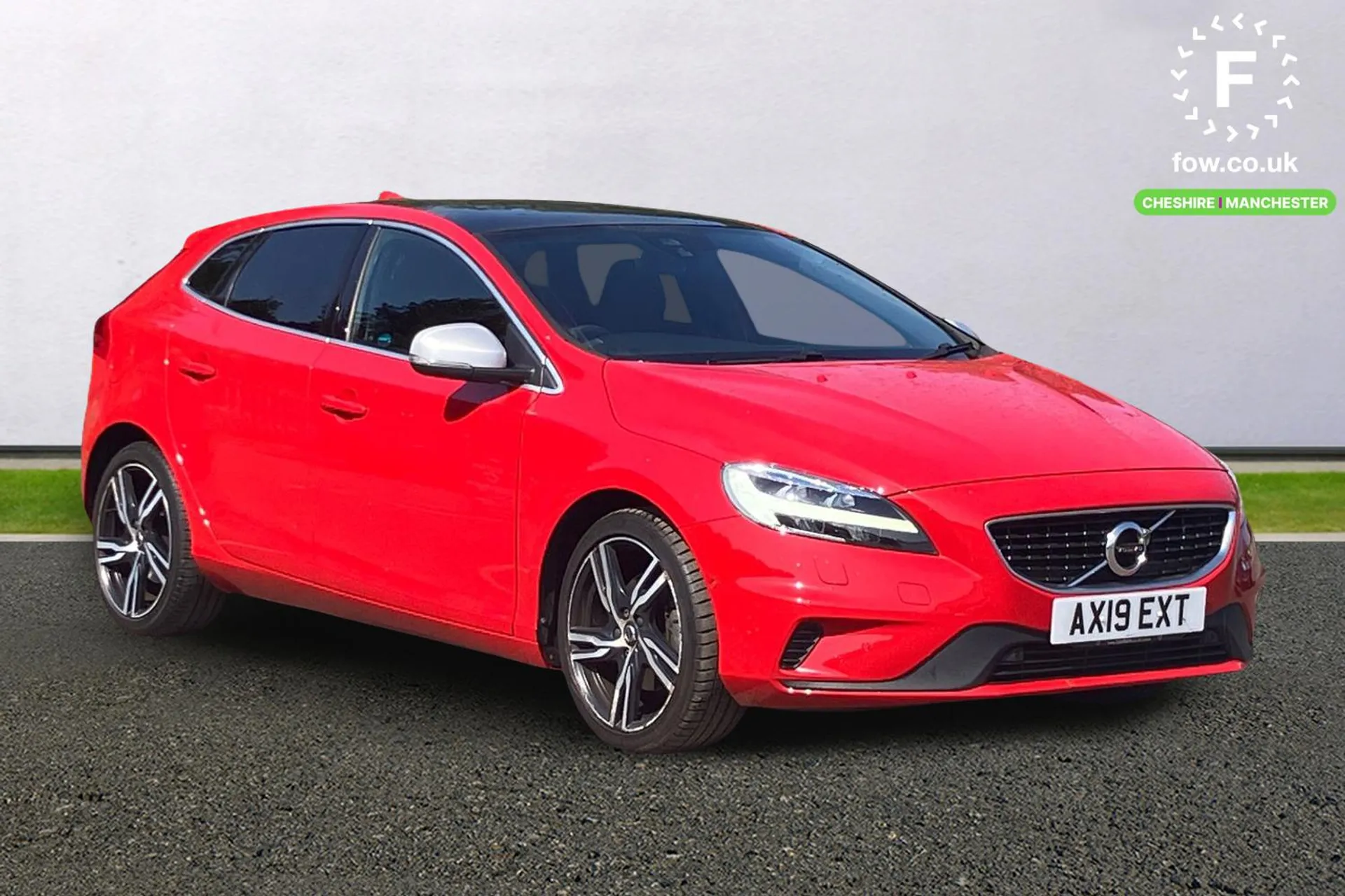 2019 VOLVO V40 for sale