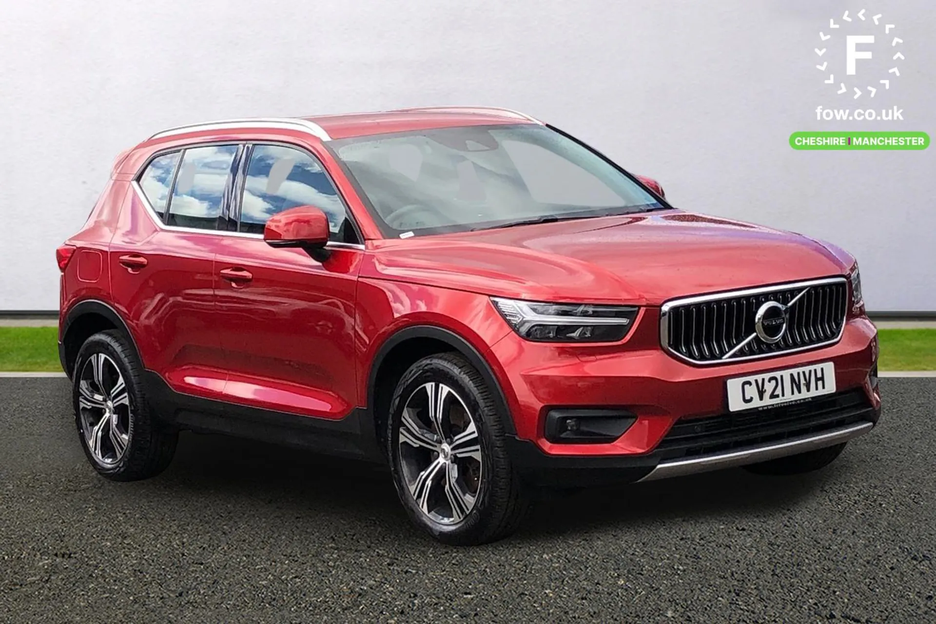 2021 VOLVO XC40 for sale