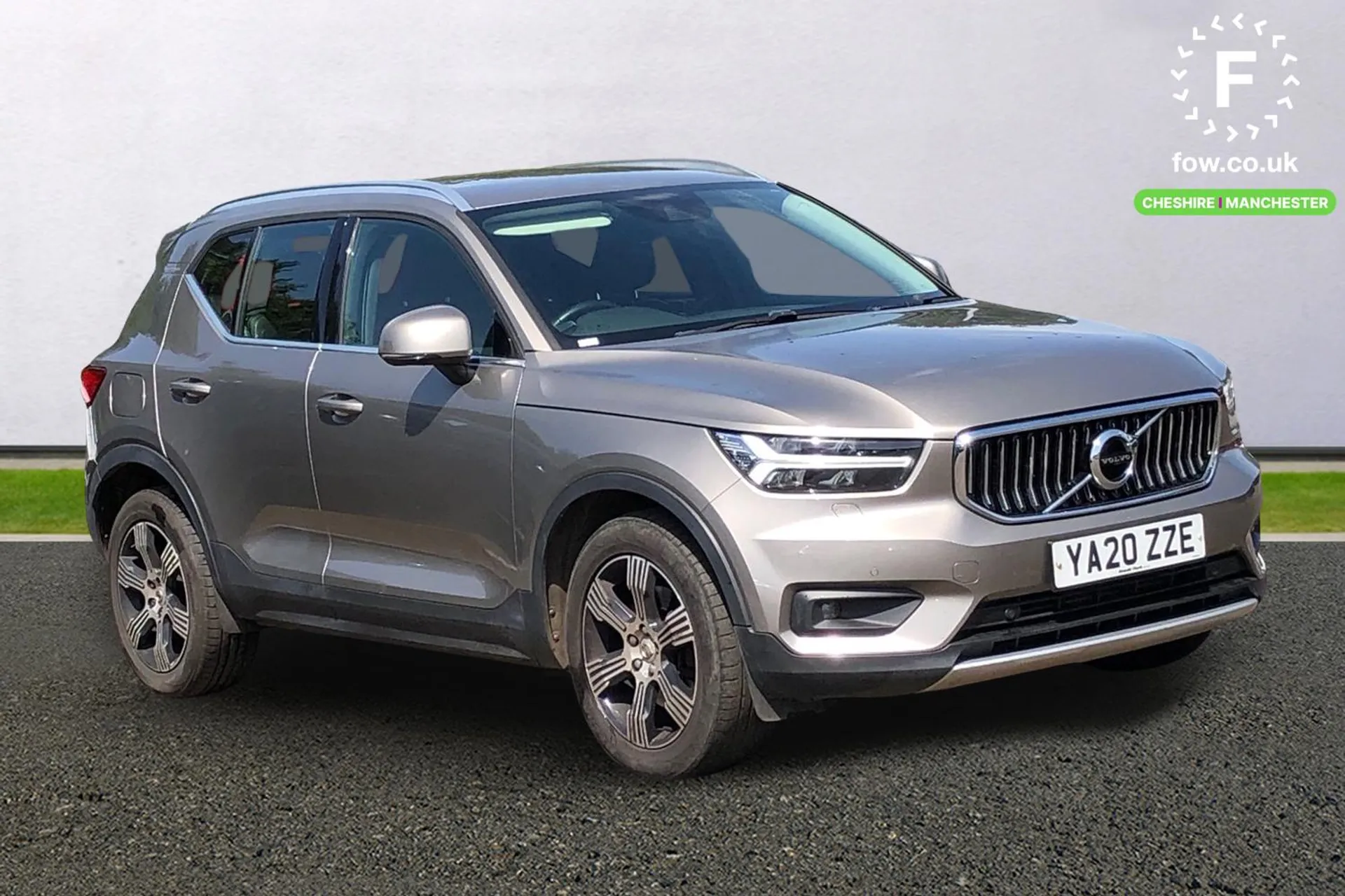 2020 VOLVO XC40 for sale