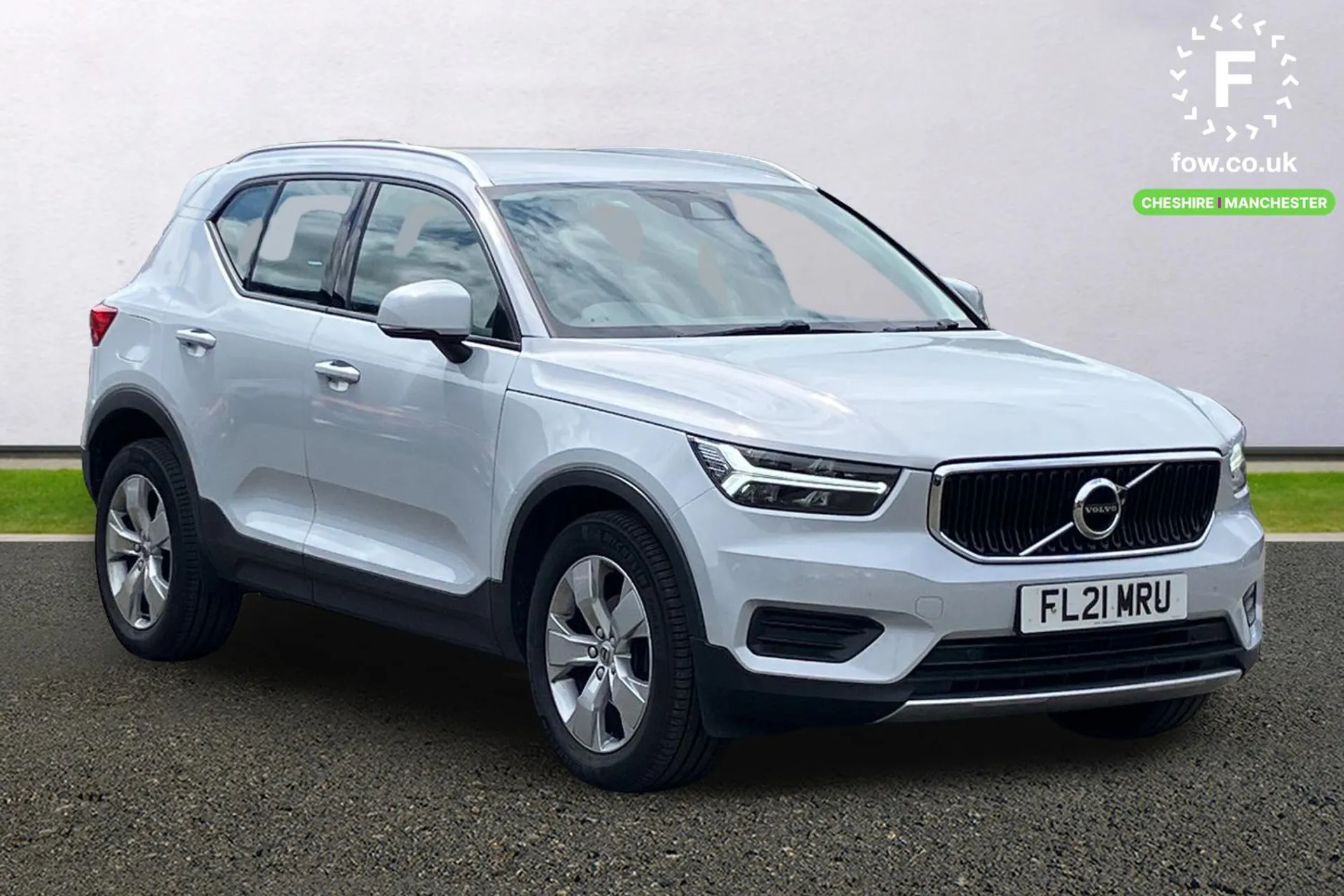2021 VOLVO XC40 for sale