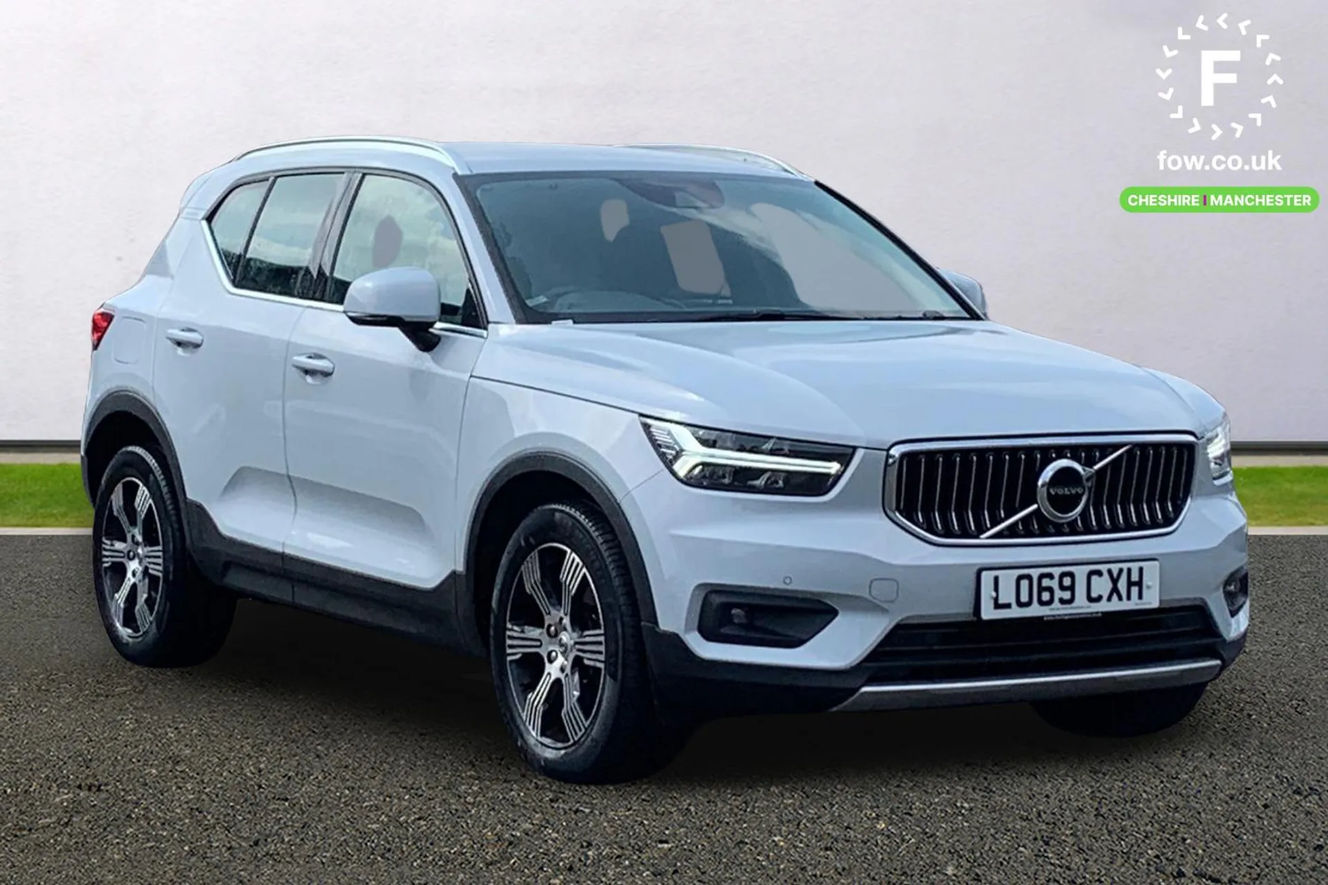 2019 VOLVO XC40 for sale