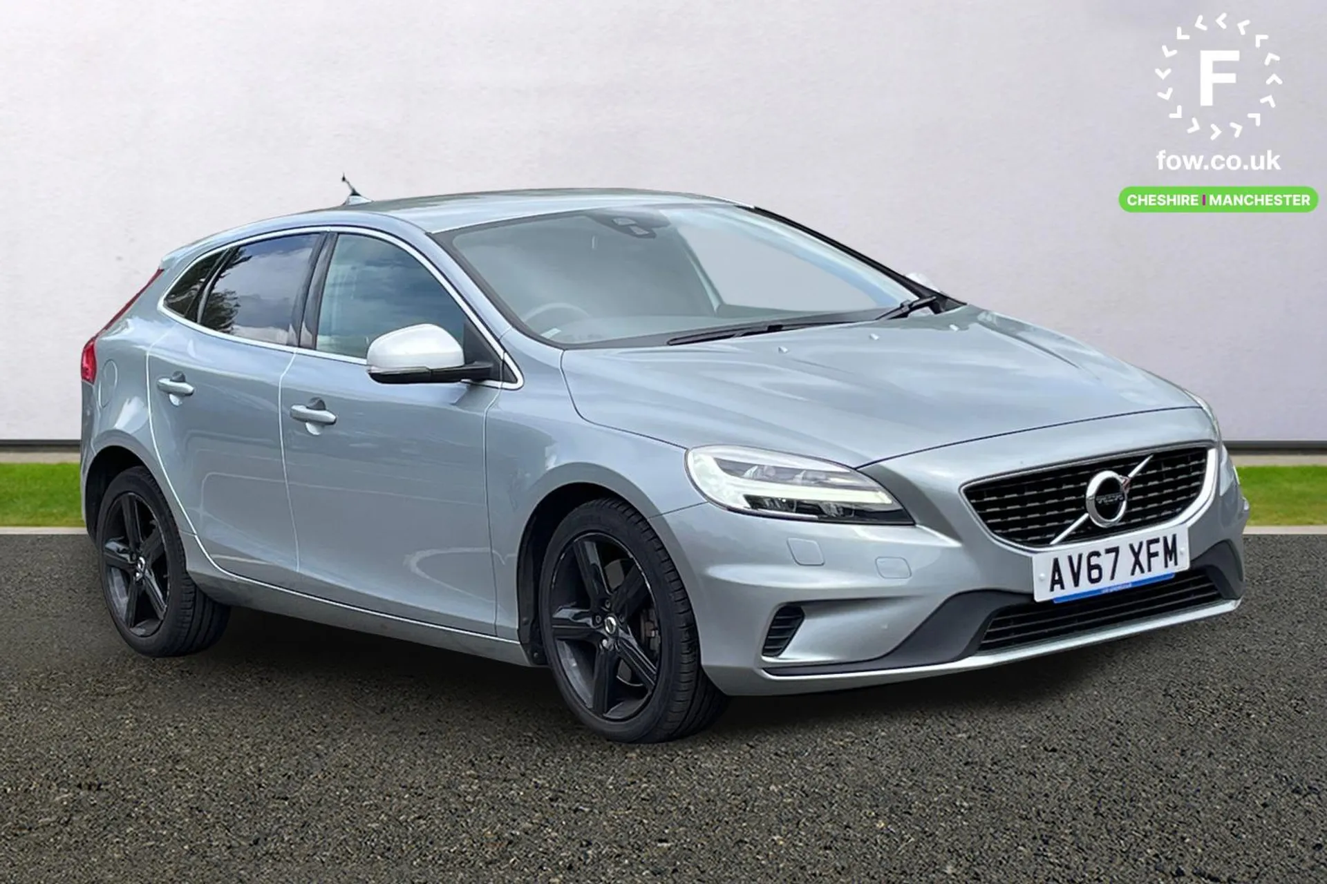 2017 VOLVO V40 for sale