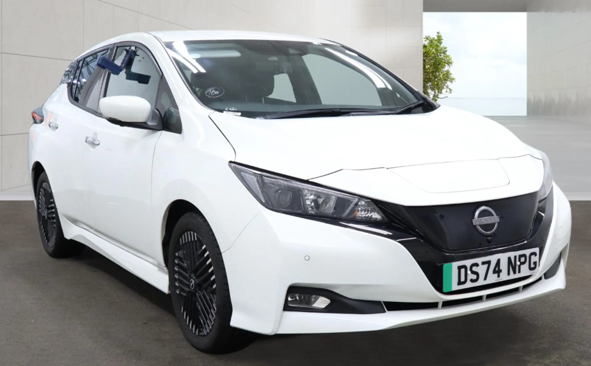 2024 NISSAN LEAF for sale