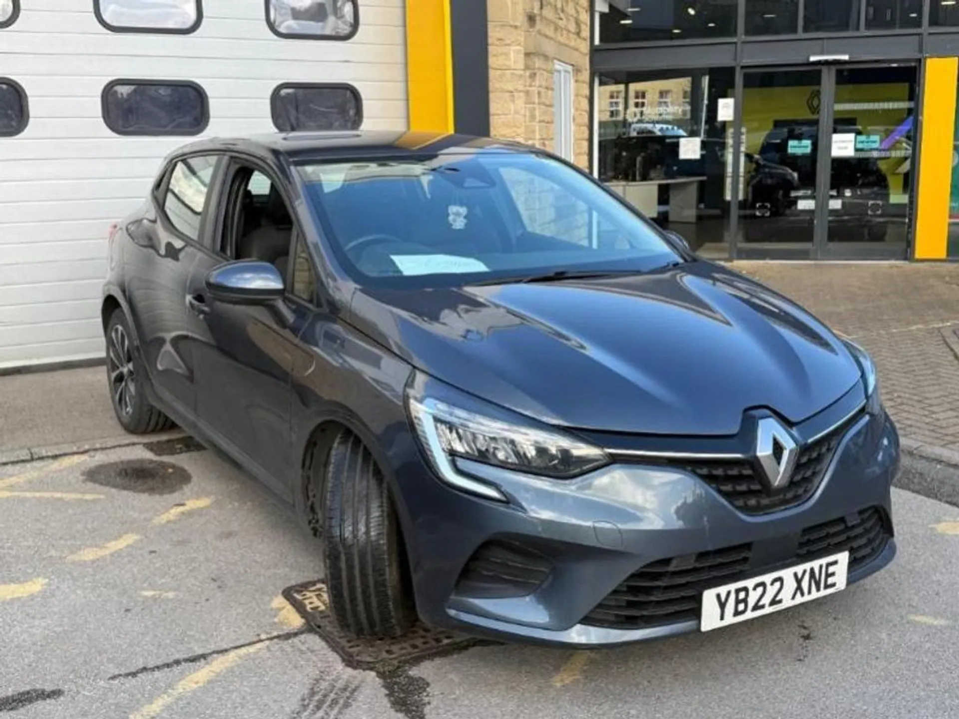 2022 RENAULT CLIO for sale