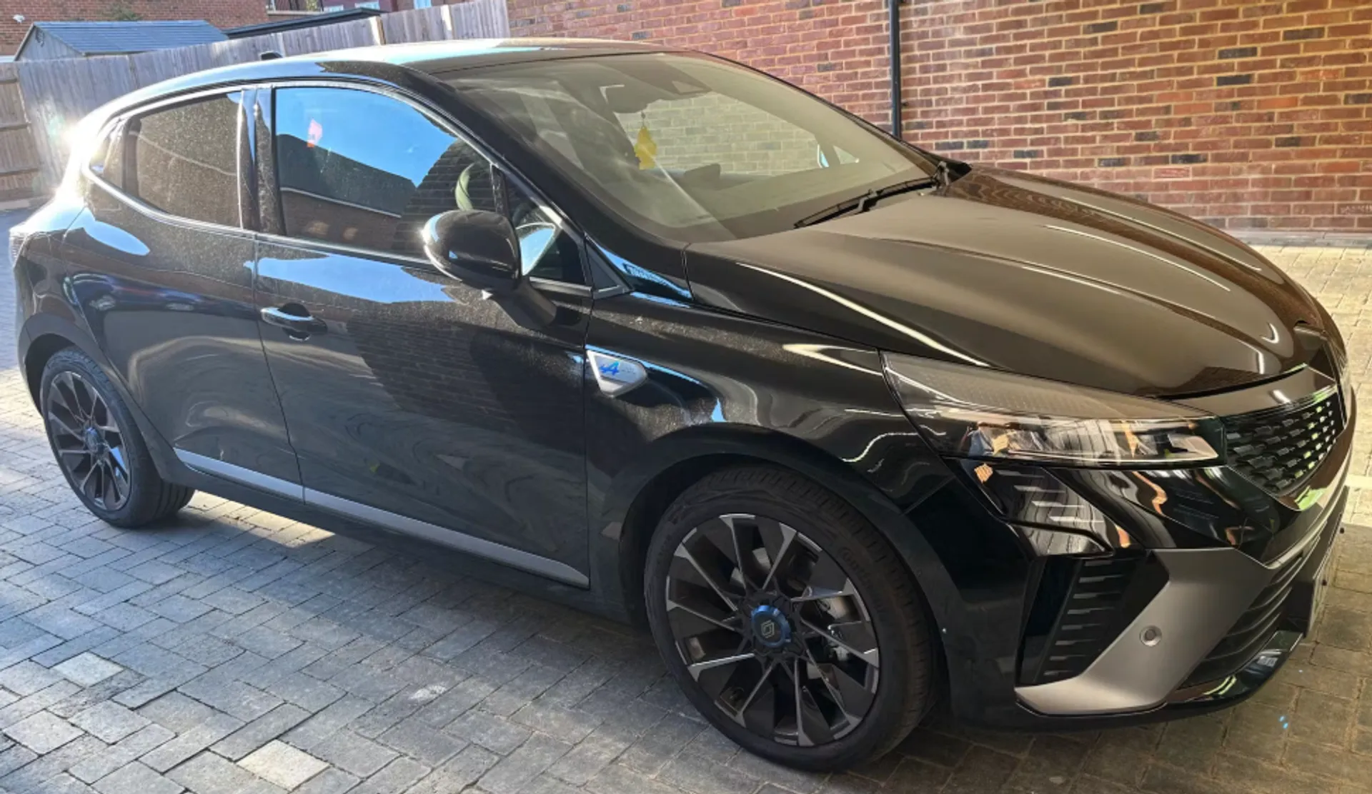 2024 RENAULT CLIO for sale