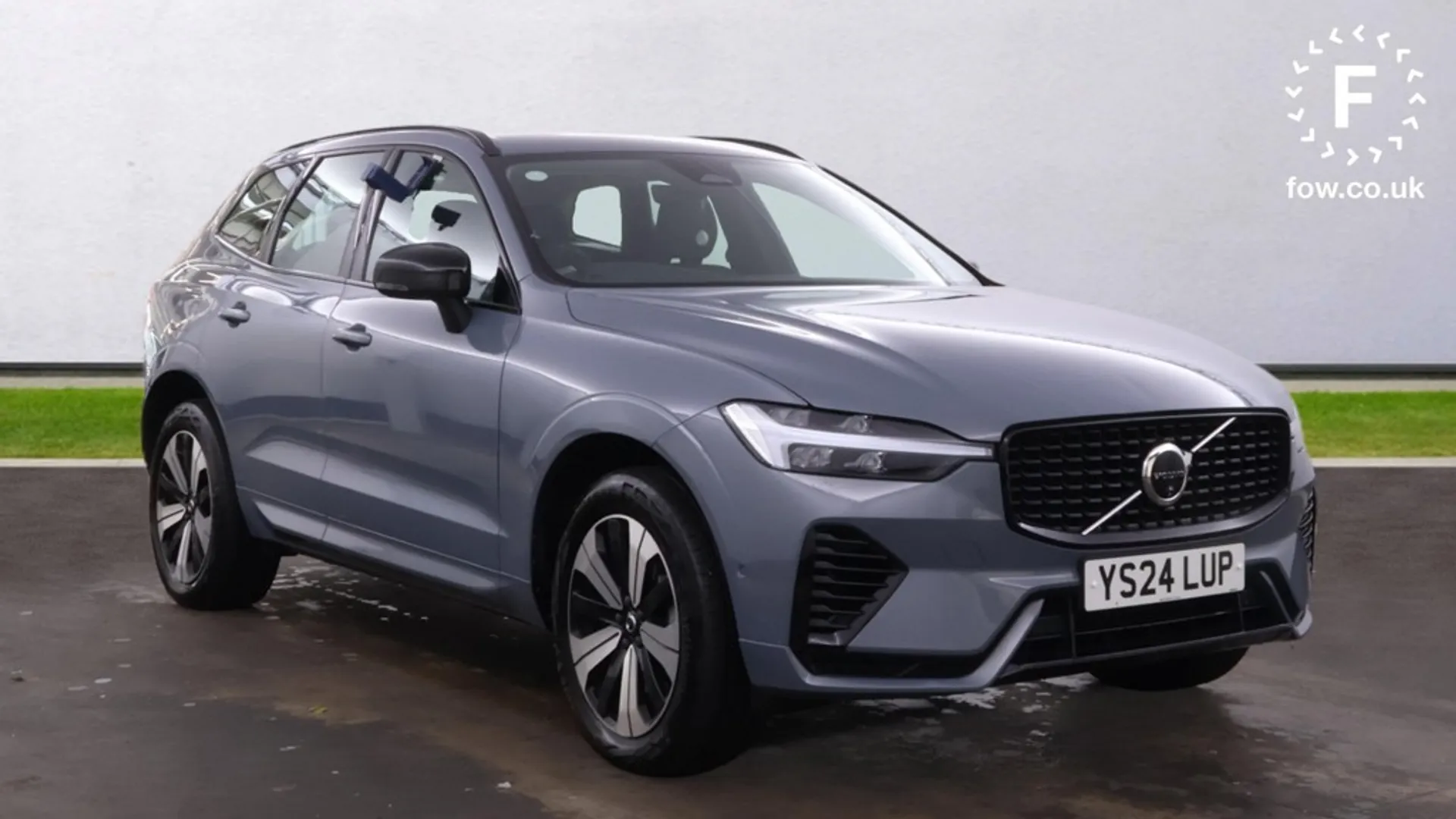 2024 VOLVO XC60 for sale