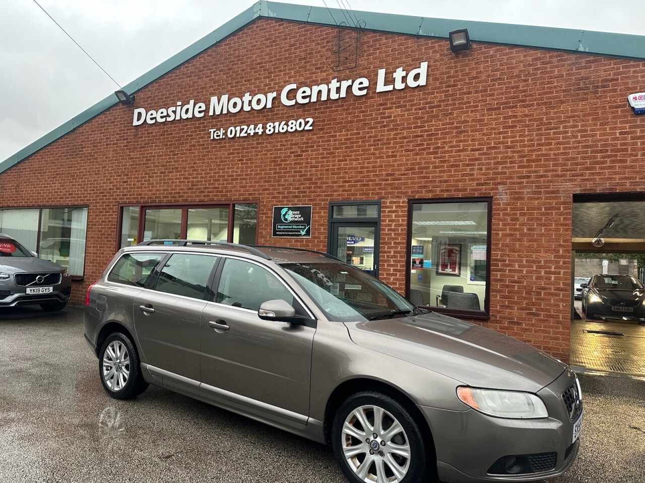 2009 VOLVO V70 for sale