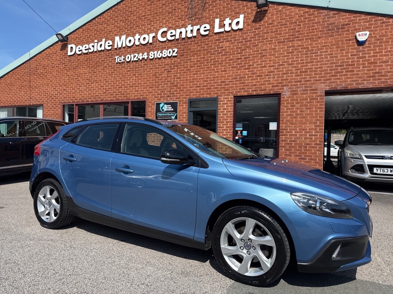 2014 VOLVO V40 CROSS COUNTRY for sale