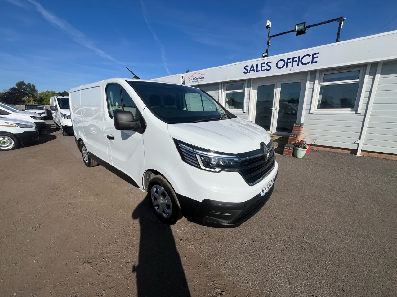 2023 RENAULT TRAFIC for sale