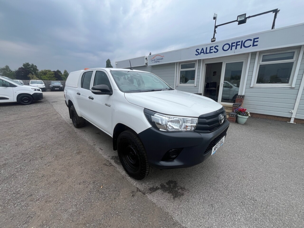 2017 TOYOTA HI-LUX for sale