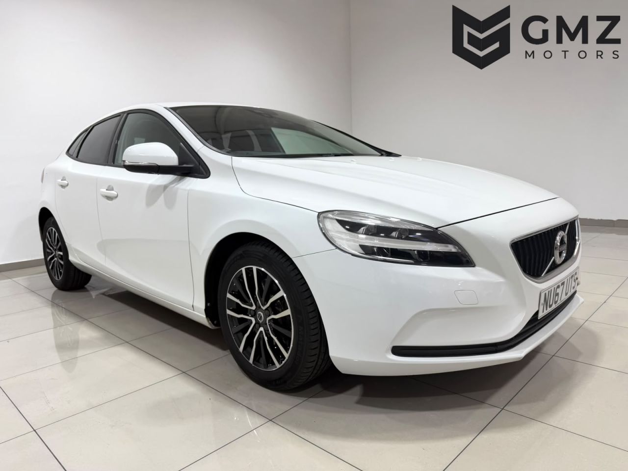 2017 VOLVO V40 for sale