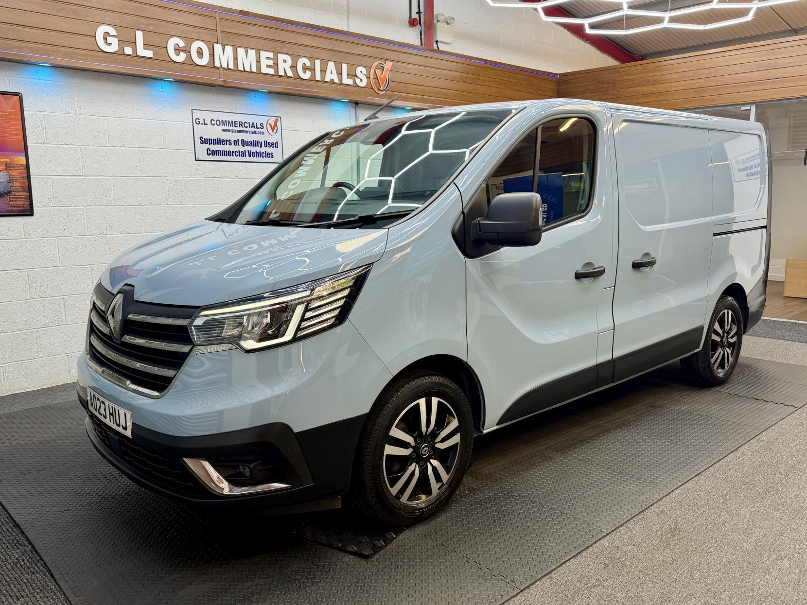 2023 RENAULT TRAFIC for sale