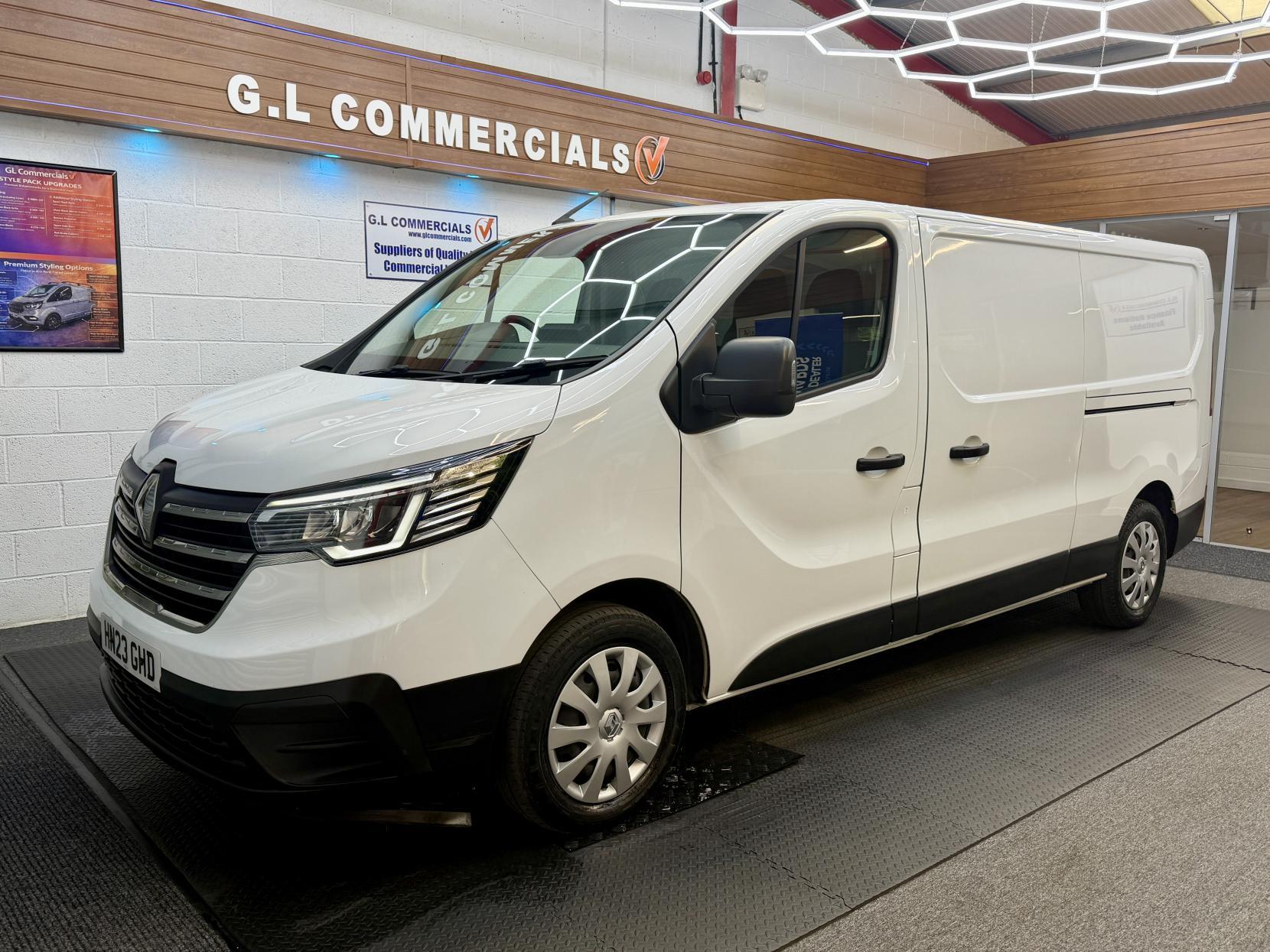 2023 RENAULT TRAFIC for sale