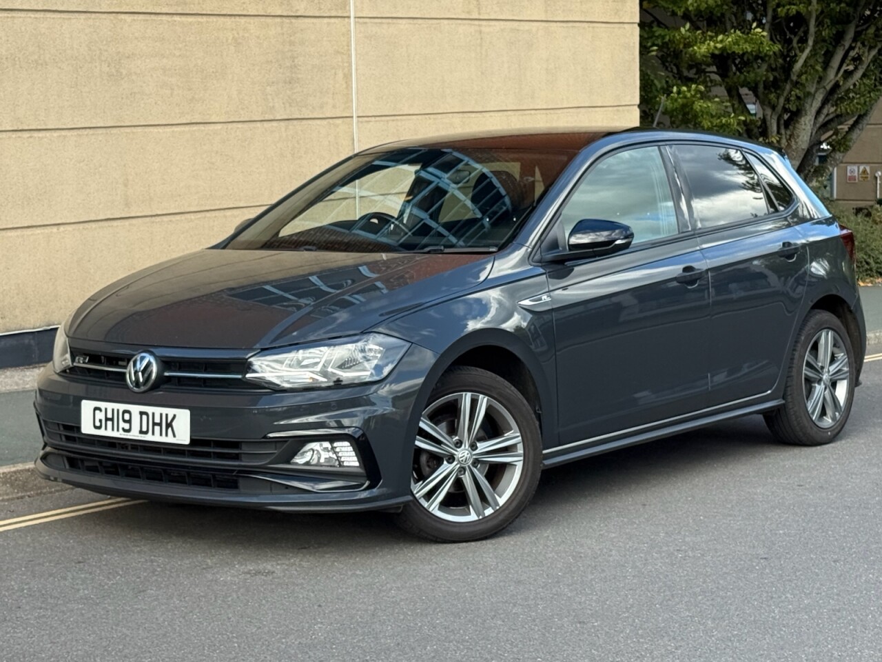 2019 VOLKSWAGEN POLO for sale