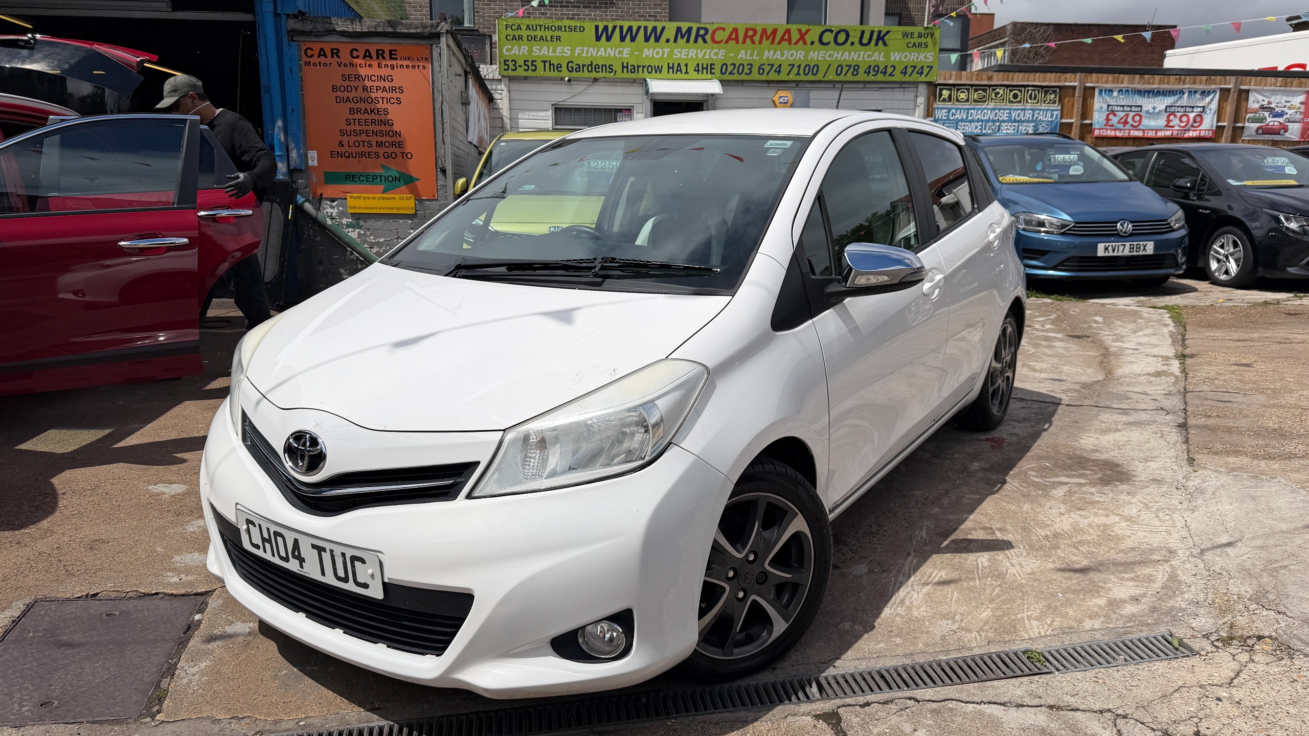 2014 TOYOTA YARIS for sale