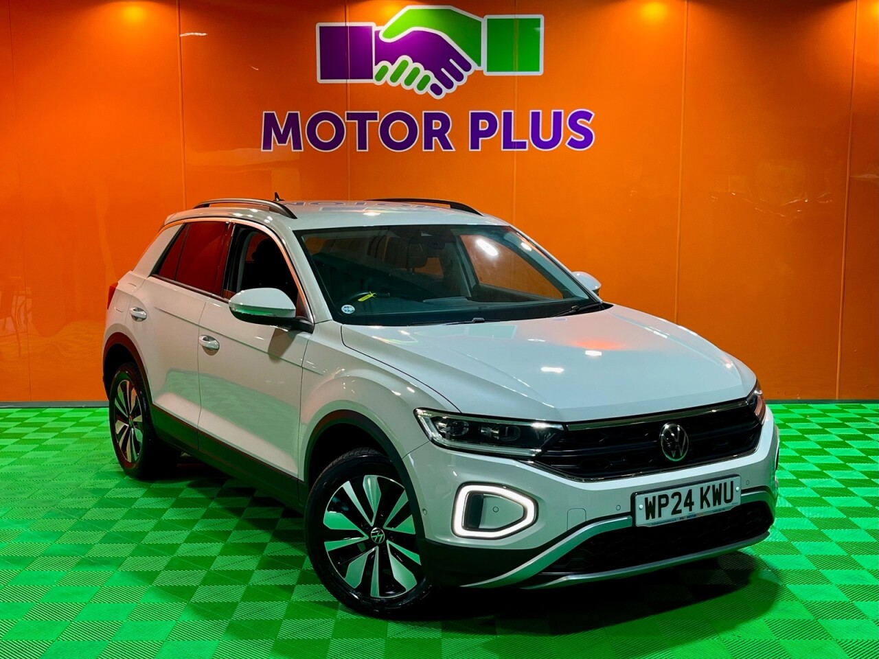 2024 VOLKSWAGEN T-ROC for sale